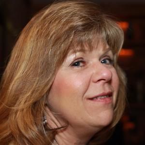 Meet your Posher, Connie